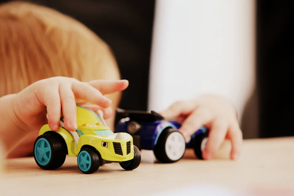 Child+30+months+to+school+age+playing++at+Little+Peak+Squamish+daycare